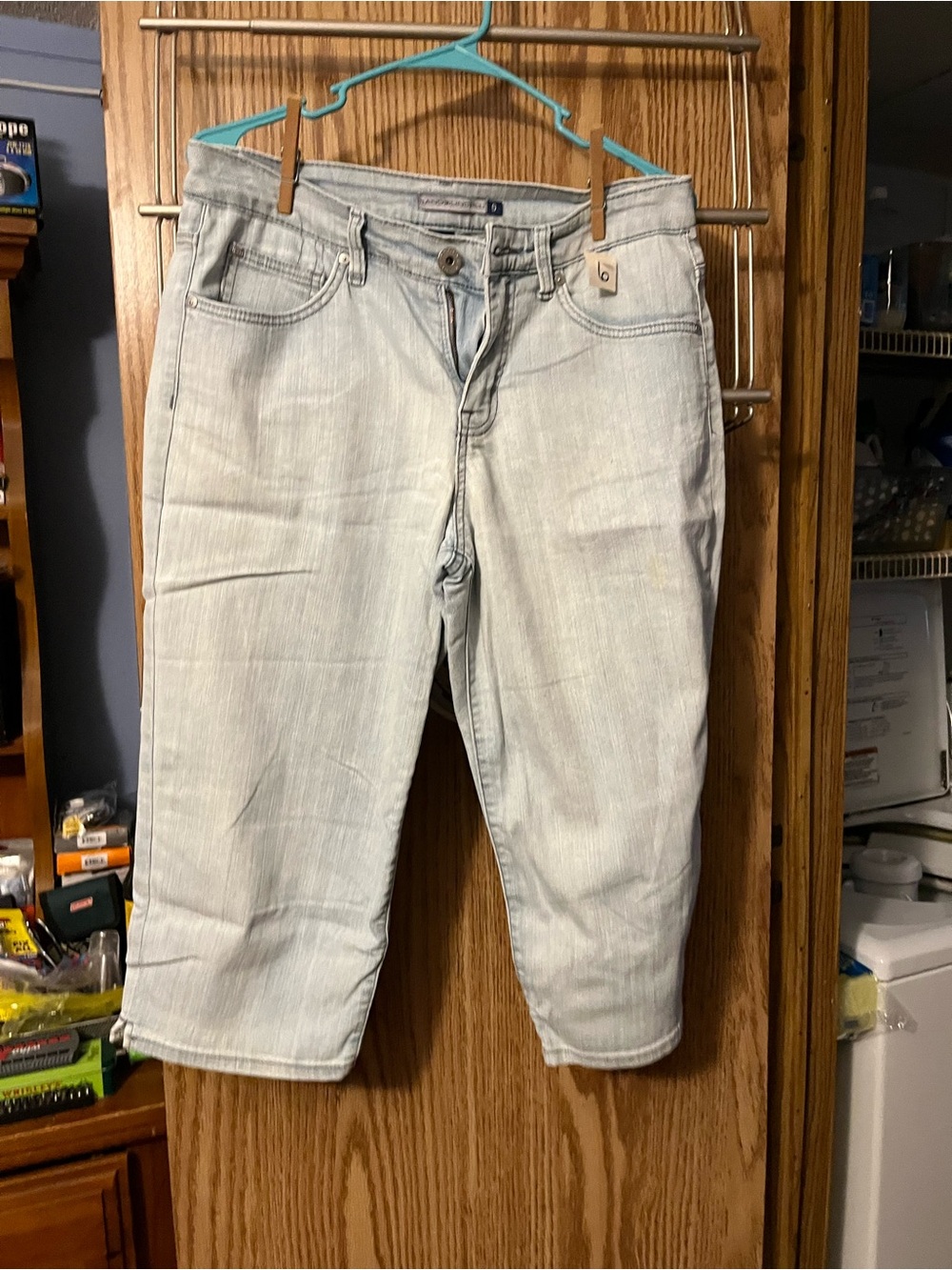 Bandolino Pale Blue Denim Capris